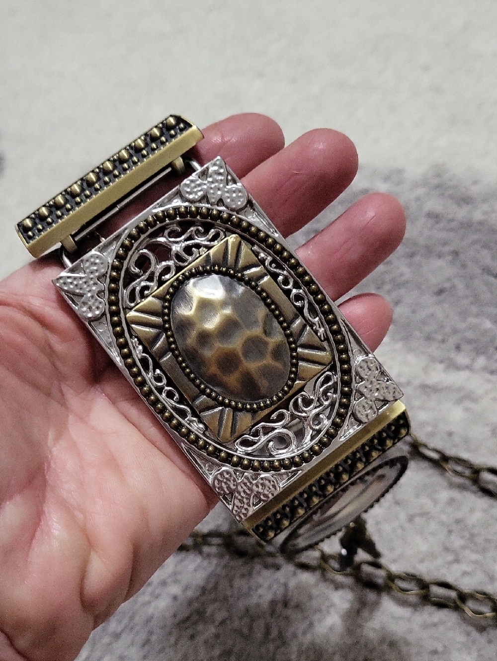 Chico's Metal Concho Medallian Chain Link Belt